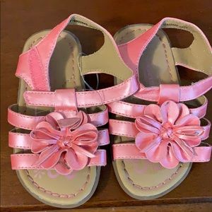 Pink sandals with flower 🌸